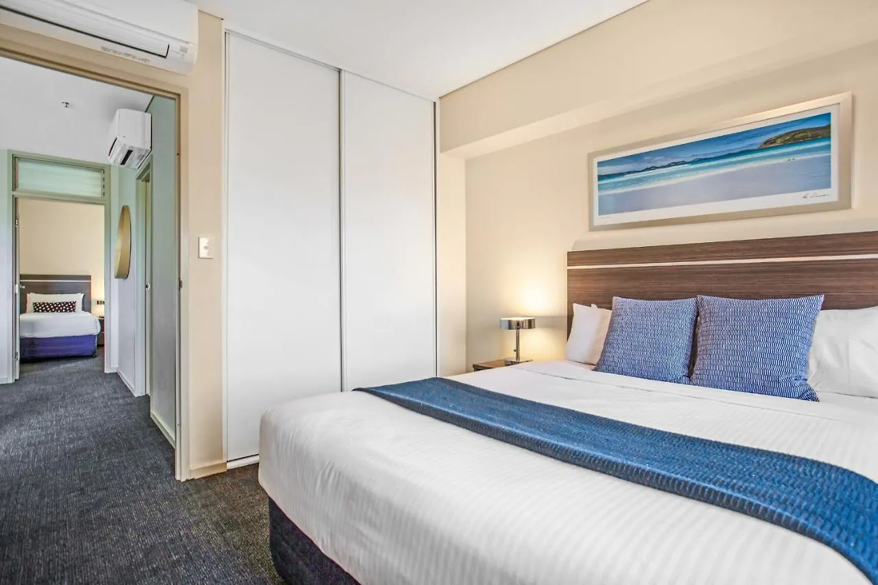 Hume Serviced Apartments Adelaide Aparthotel