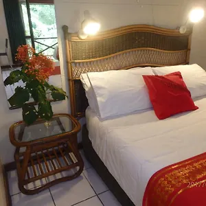  Lodge Daintree Deep Forest Australia
